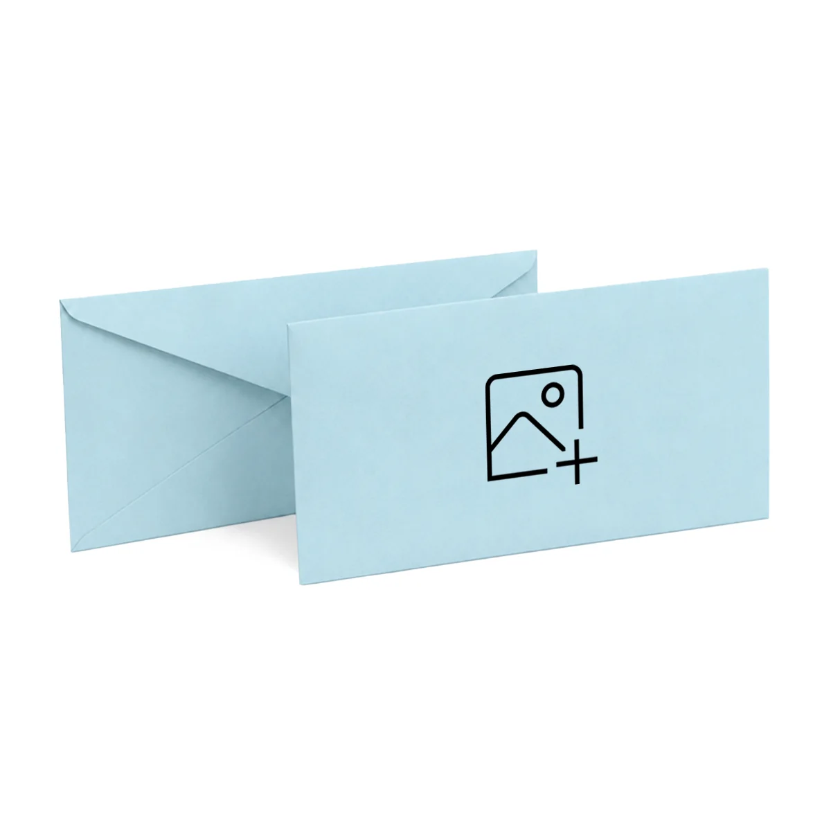 Dwie koperty ozdobne DL na białym tle, na przedniej zaznaczone pole nadruku logo. Kolor: Błękitna, papier 115 g/m².